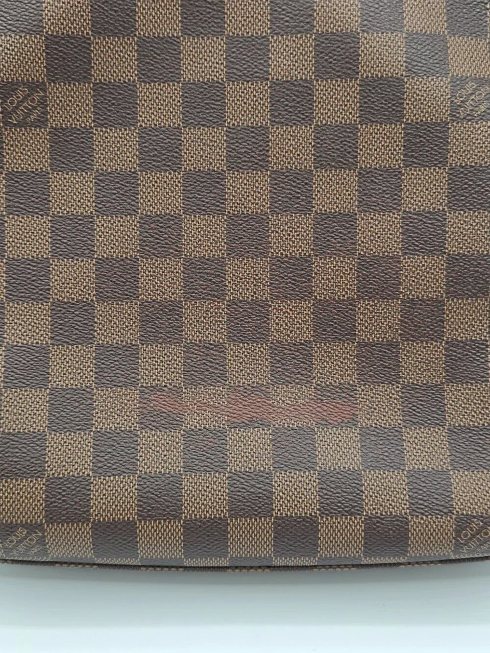 Louis Vuitton South Bank Besace – Damier Ebene Crossbody | Cherry Interior | - Picture 4 of 12